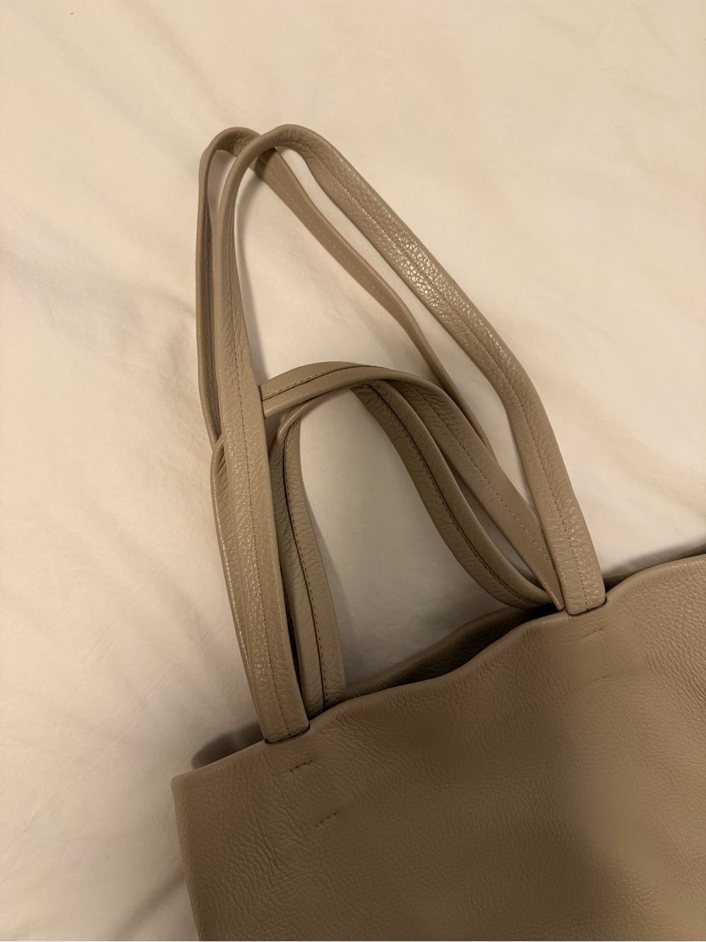 Cuyana Tall Easy Pebbled Leather Tote in Stone - Picture 6 of 7